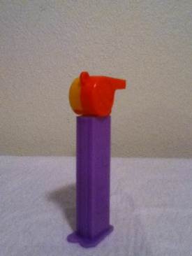 Coach Whistle (older) - Coach Whistles pez collectible - Main Image 1