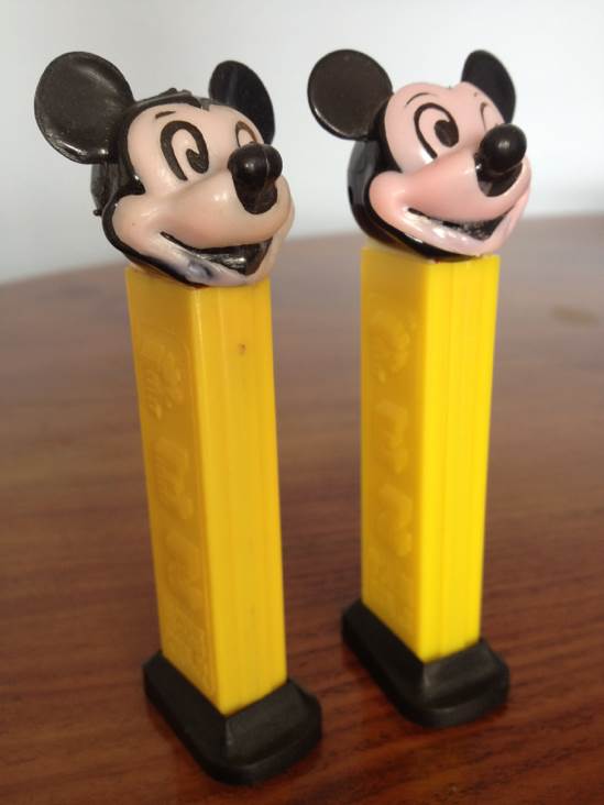 Mickey Mouse With Diecut Faces  pez collectible - Main Image 2