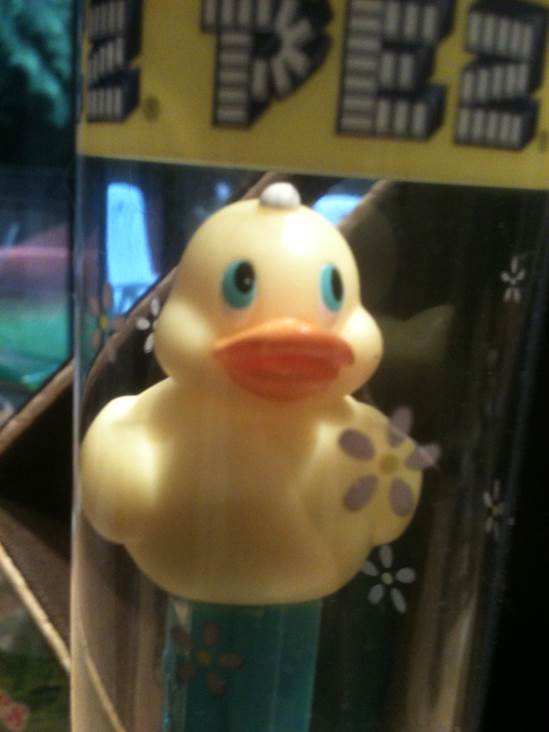 Easter Ducky - Easter pez collectible - Main Image 2
