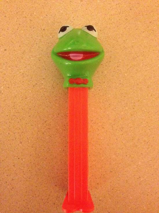 Kermit The Frog - Loose With Feet pez collectible - Main Image 2