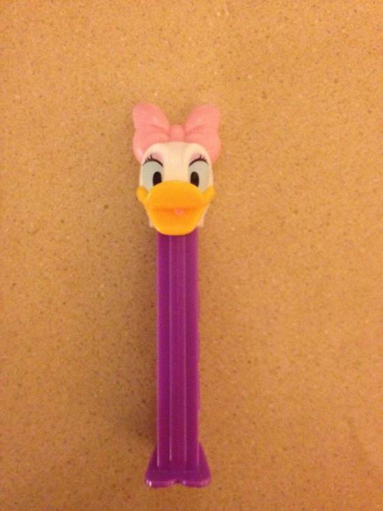 Daisy Duck - Disney Classics pez collectible - Main Image 2
