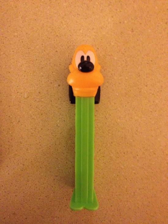 Pluto - Disney Classics pez collectible - Main Image 2