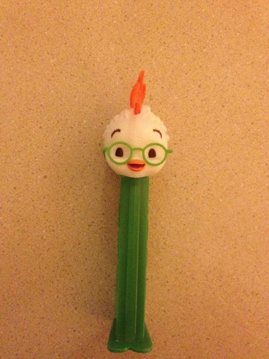 Chicken Little - Chicken Little pez collectible - Main Image 2