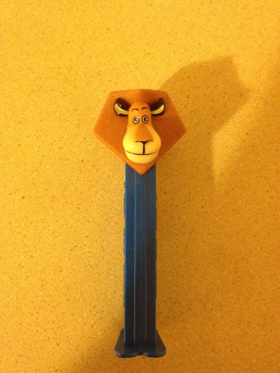 MADAGASCAR Alex The Lion - Madagascar pez collectible - Main Image 2