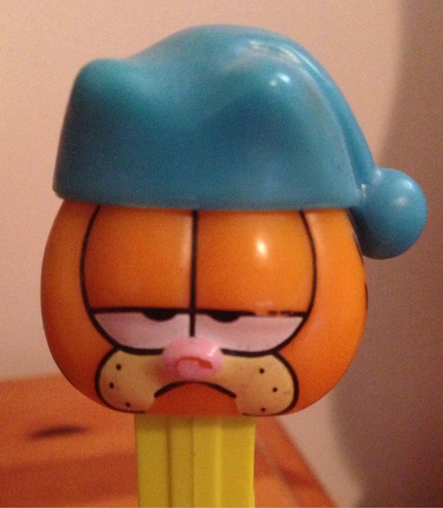 Garfield - Night Cap - Garfield pez collectible - Main Image 2