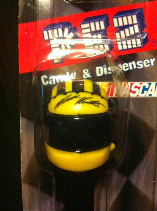 #17 - Matt Kenseth (2) - Nascar pez collectible - Main Image 2