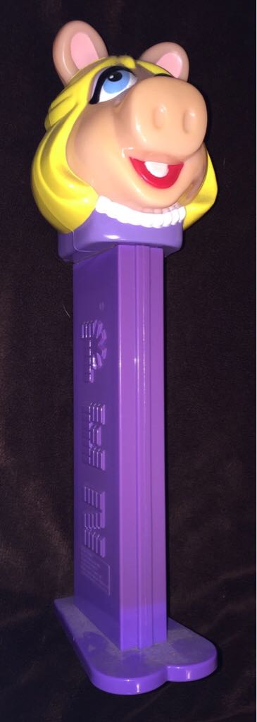 Muppets: Miss Piggy (Giant) - Muppets pez collectible - Main Image 2