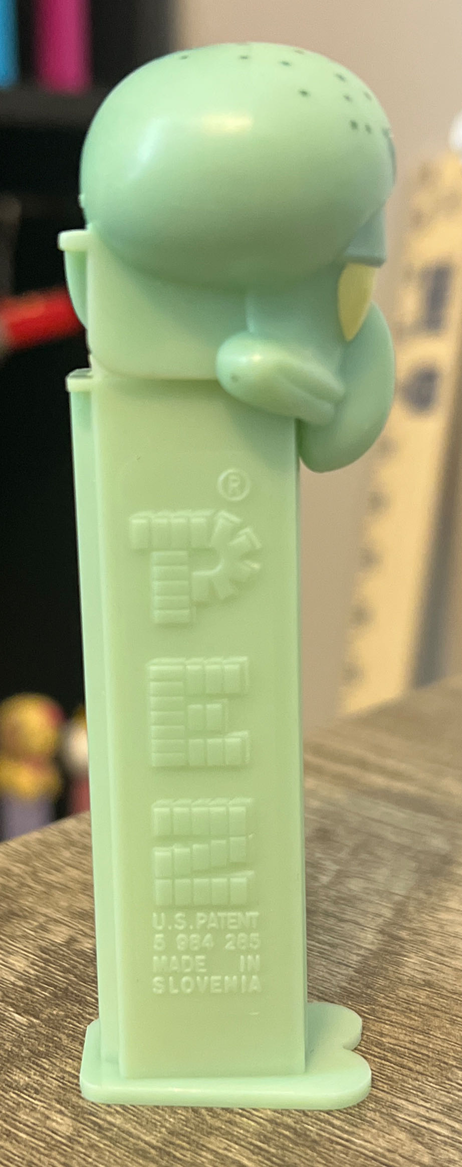 Squidward - Spongebob Squarepants pez collectible - Main Image 2