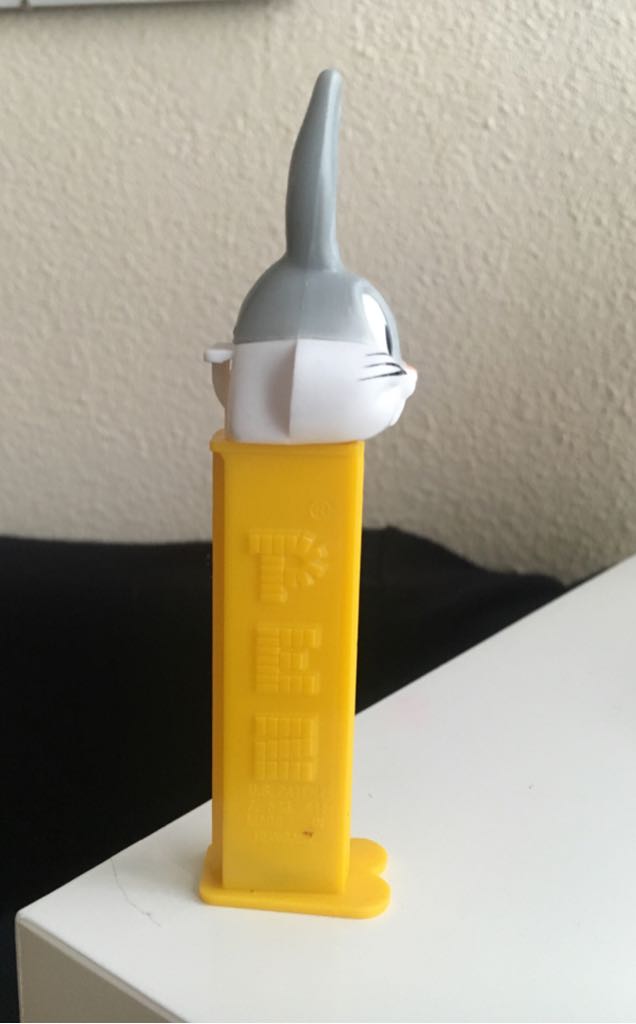 Looney Tunes: Bugs Bunny - Warner Bros pez collectible - Main Image 2
