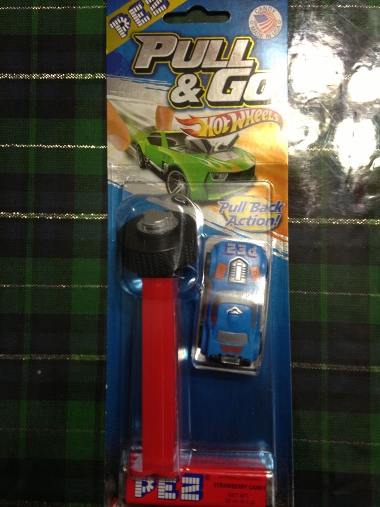 Fast Fish - Pull & Go - Cars Pull ’N’ Go pez collectible - Main Image 2