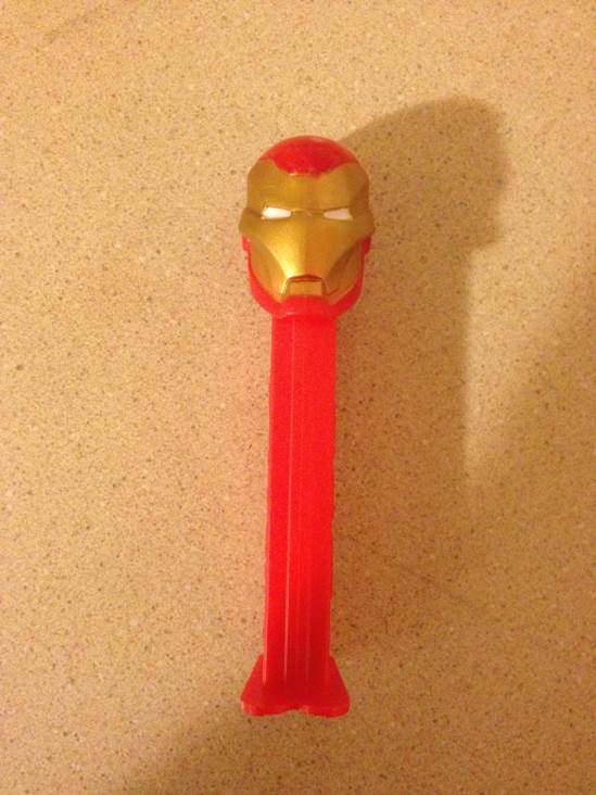 Iron Man - Metallic - Marvel Superheroes & Villains pez collectible - Main Image 2