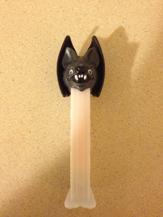 Bat - Halloween pez collectible - Main Image 2