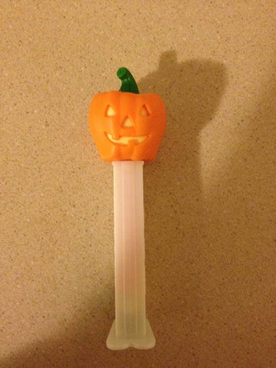 Pumpkin - Halloween pez collectible - Main Image 2