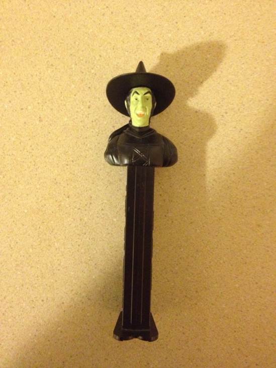 The Wicked Witch Of The West - Wizard of Oz - Boxset pez collectible - Main Image 2