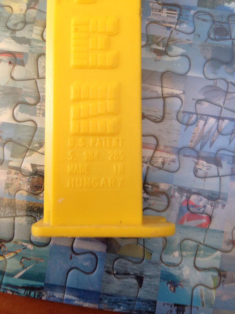 Cars - Lighting Mcqueen - Disney / Pixar pez collectible - Main Image 2