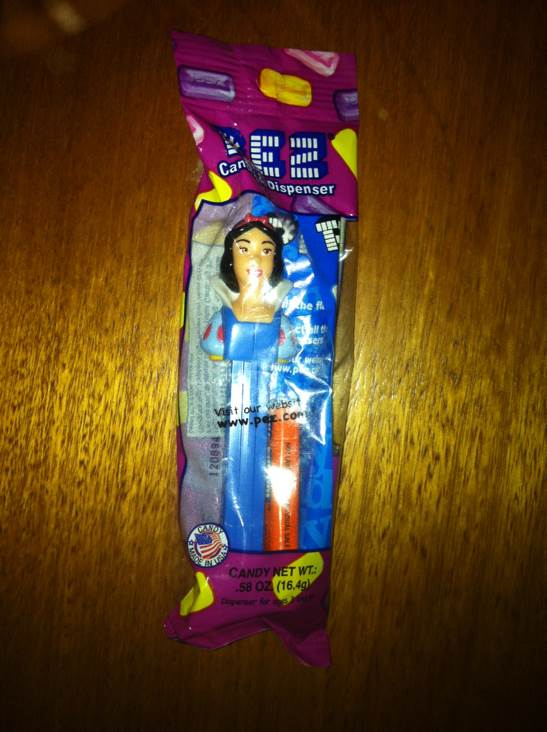 Disney Princess - Snow White - Disney Princesses pez collectible - Main Image 2
