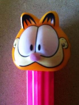 Garfield - Smiling - Garfield and Friends pez collectible - Main Image 1
