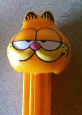 Garfield Smiling II - Garfield pez collectible - Main Image 1