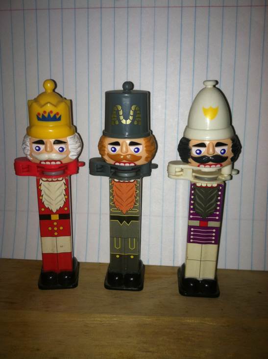 Kliks Christmas - Christmas pez collectible - Main Image 2