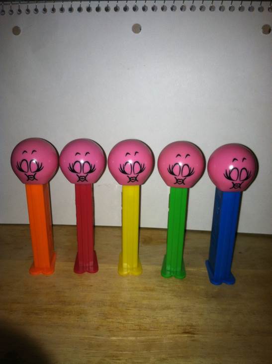 Funky Faces Kiss - FUNKY FACE-Orange Stem pez collectible - Main Image 2