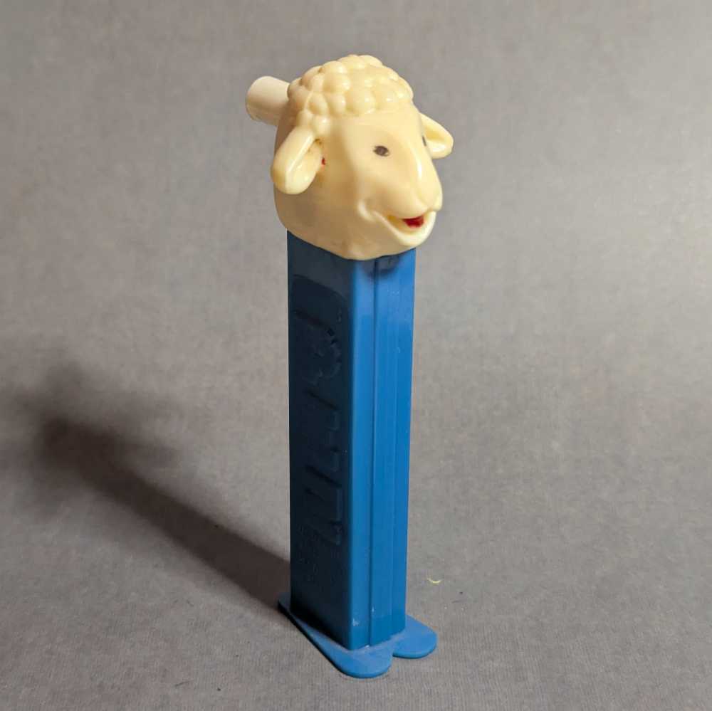 Merry Music Maker - Lamb - PEZ Originals pez collectible - Main Image 2