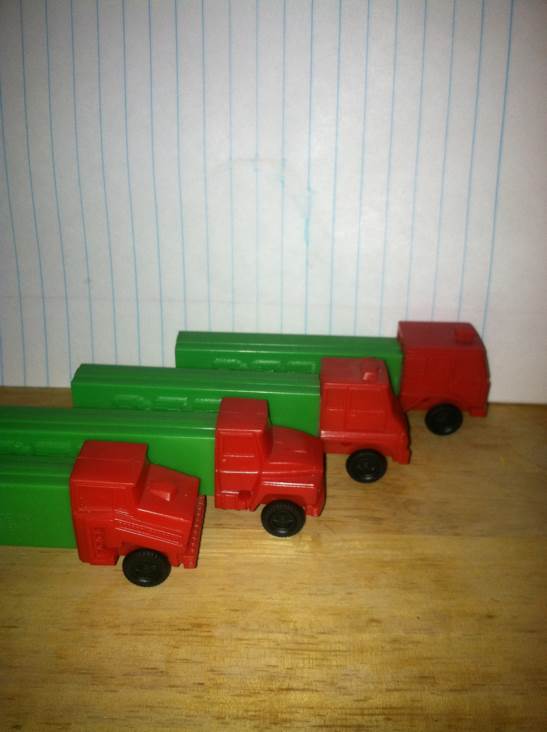 Trucks Red Cab/Green - Trucks pez collectible - Main Image 2