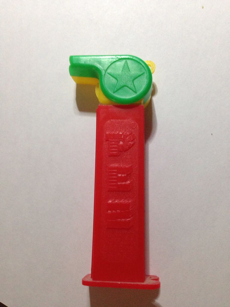 Coach Whistle Green/Yellow - Coach Whistle pez collectible - Main Image 2