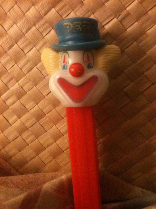 Peter Pez - Red Stem - Clown - Clowns pez collectible - Main Image 2