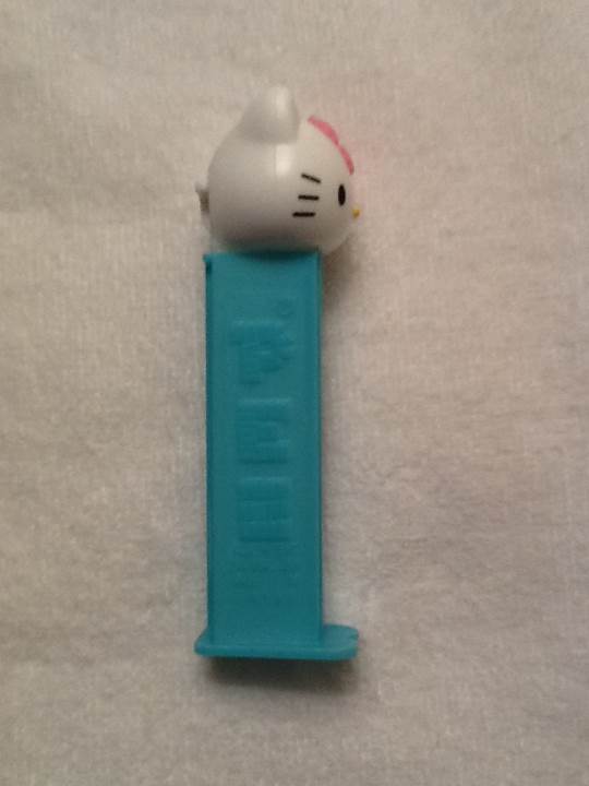 Hello Kitty With Hibiscus - Hello Kitty pez collectible - Main Image 2