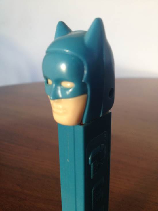 Batman Light Teal/ Light Face - Batman pez collectible - Main Image 2