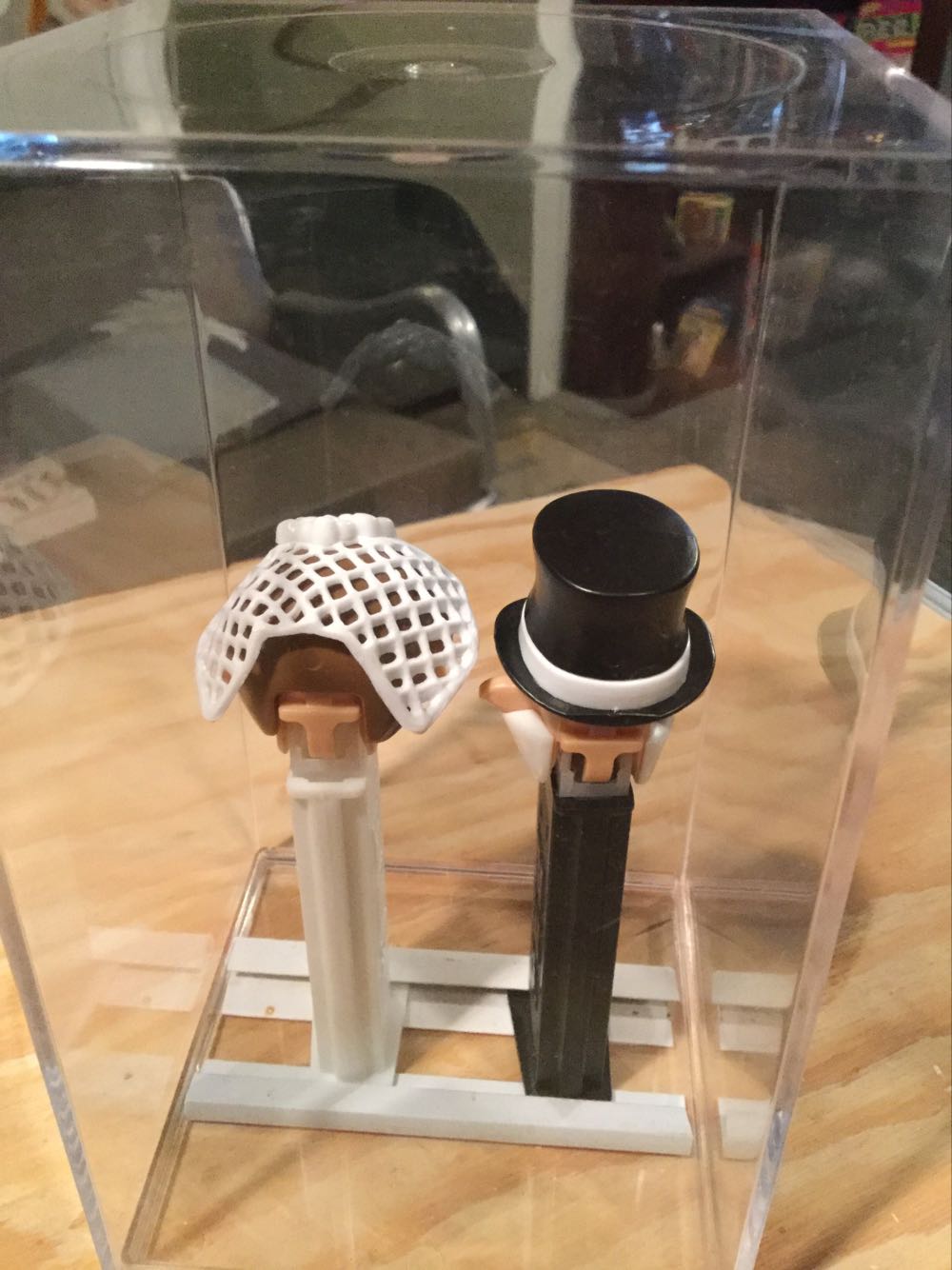 Pez Visitor Center Bride And Groom Remakes - Wedding Celebrations pez collectible - Main Image 3