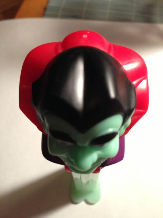 Vampire - Halloween pez collectible - Main Image 2