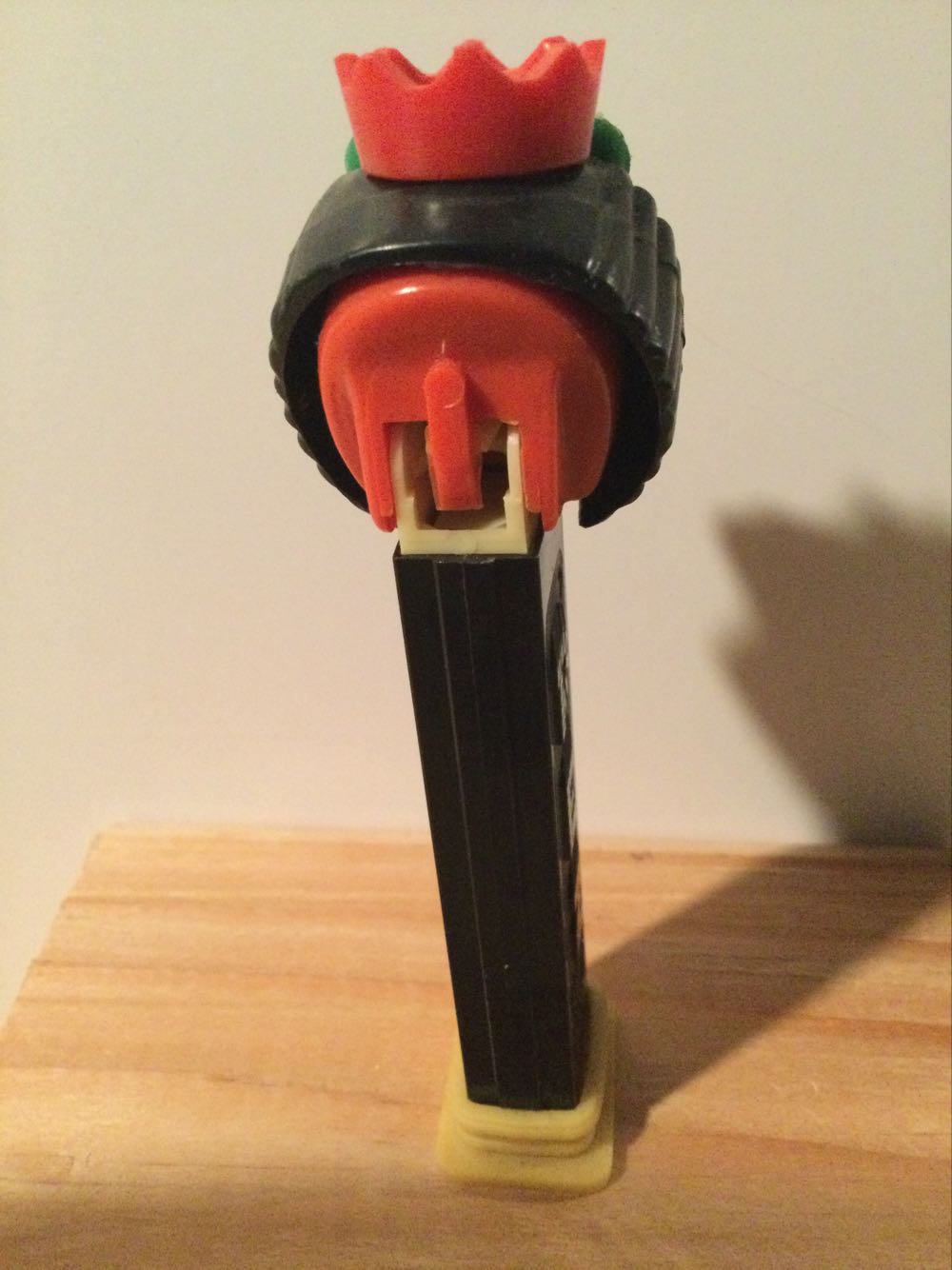 Lion With Crown - PEZ Circus pez collectible - Main Image 3