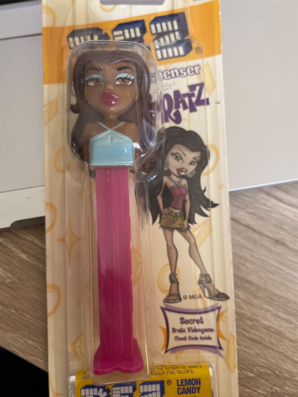 Bratz - Sasha - Bratz pez collectible - Main Image 2