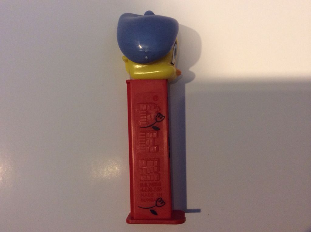 Tweety Bird French - Looney Tunes Back In Action pez collectible - Main Image 2