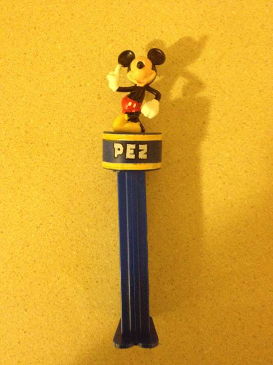 Mickey 80th - 3 - Disney Mickey Mouse Classic - Boxset pez collectible - Main Image 2