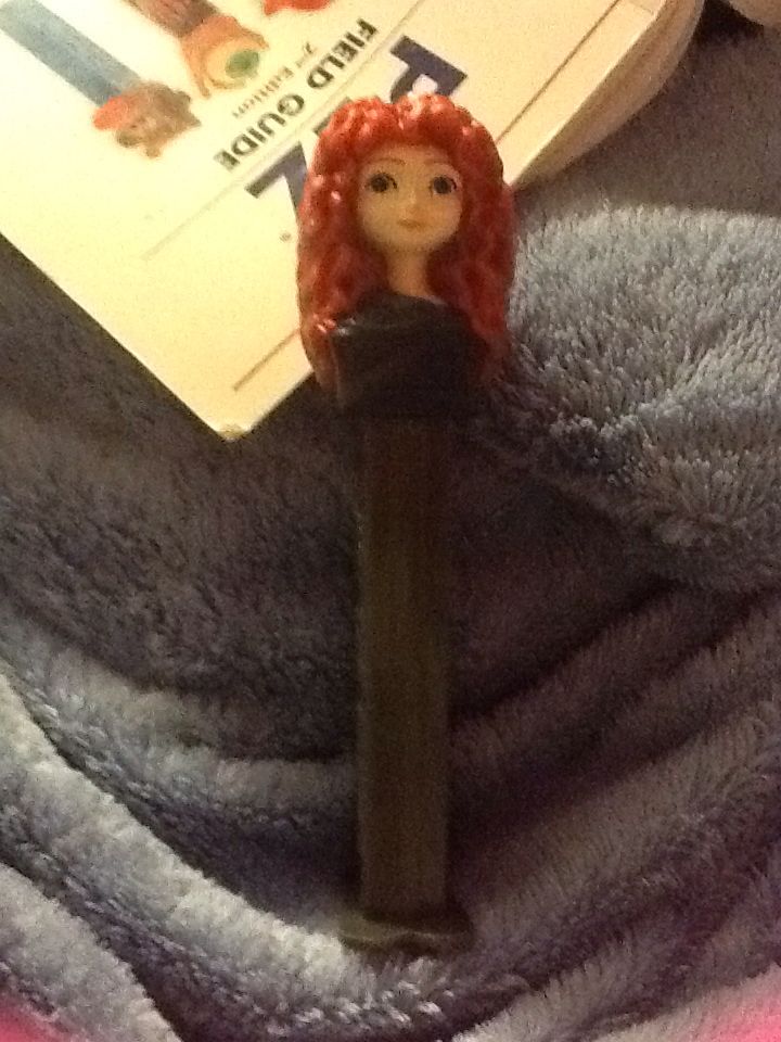 Merida - Disney Princess pez collectible - Main Image 2