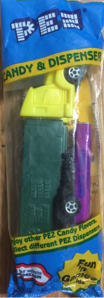 Trucks - Series E - Yellow Cab Green Body - Trucks - Series E (rigs) pez collectible - Main Image 2