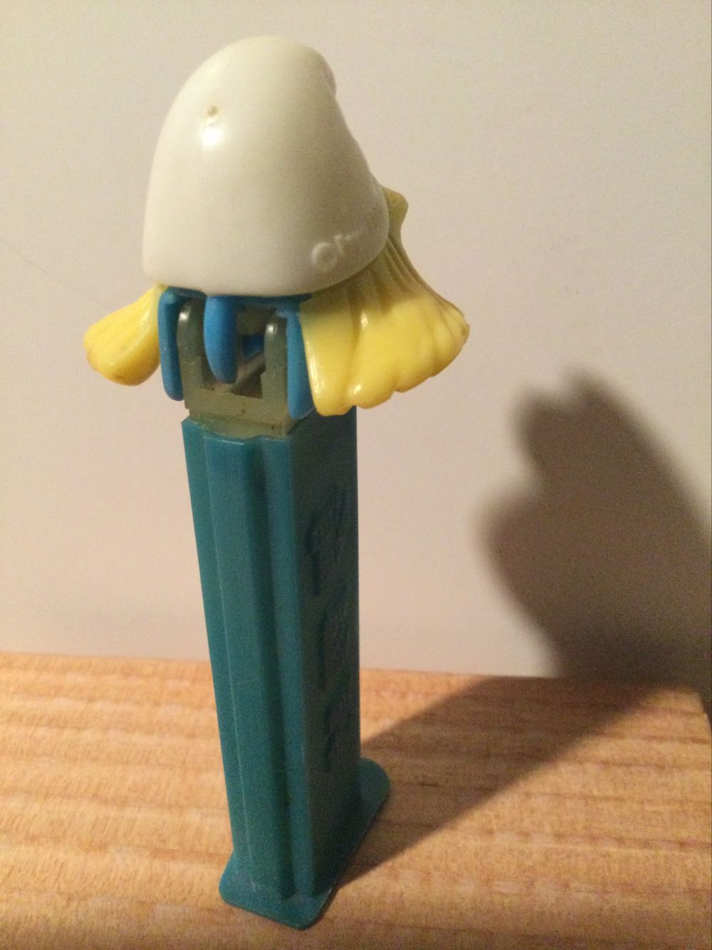 Smurfs - Smurfette A - Books & Comics pez collectible - Main Image 3