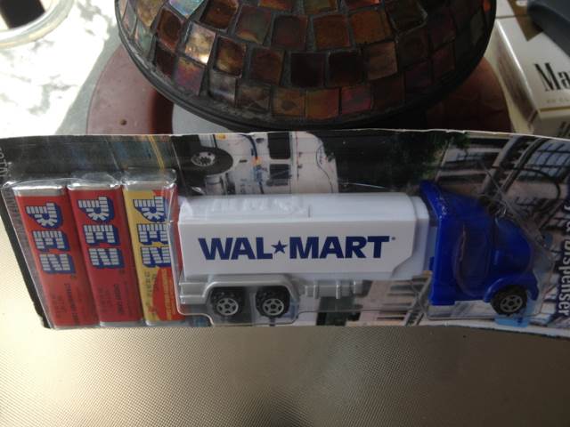 Walmart Truck 08-Present - Big Rigs pez collectible - Main Image 2