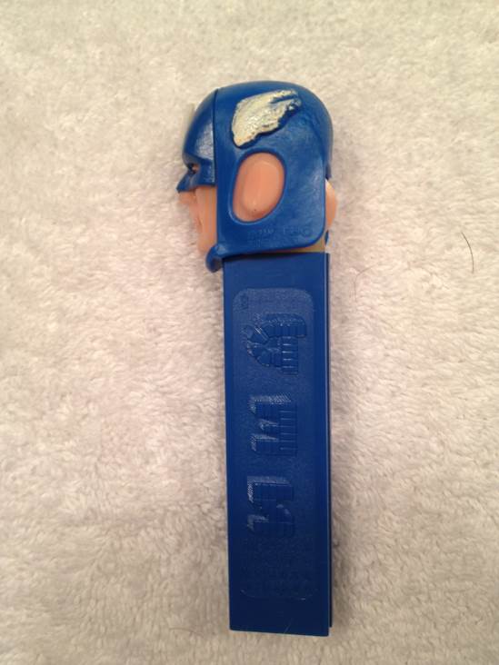 Captain America A - Liscensed Characters pez collectible - Main Image 2