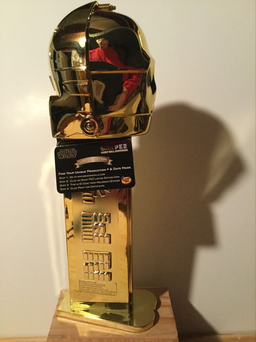 Giant Star Wars C-3po Limited Edition - Giant Pez pez collectible - Main Image 2