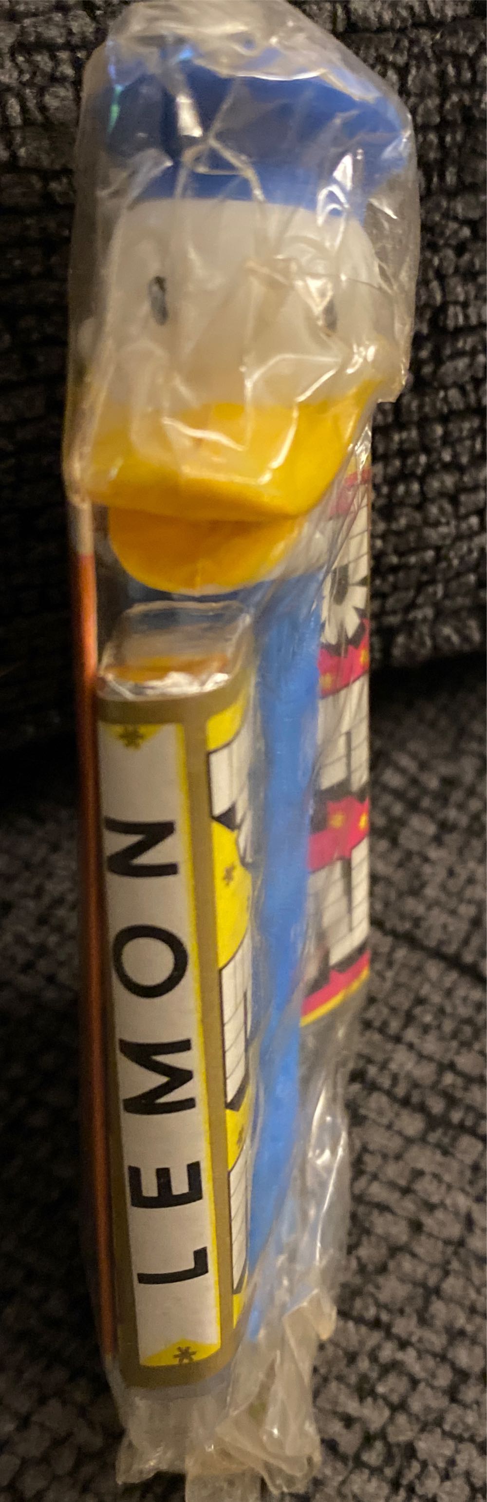 Disney - Donald - Vintage pez collectible - Main Image 2