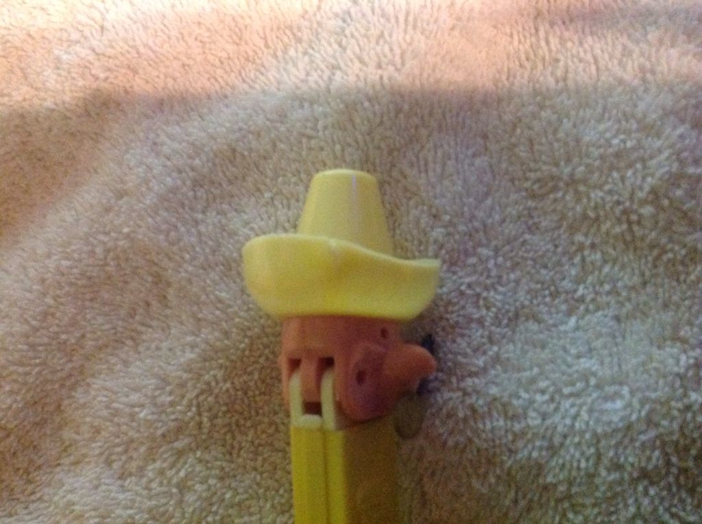 Mexican Pal - Pez Pal pez collectible - Main Image 2