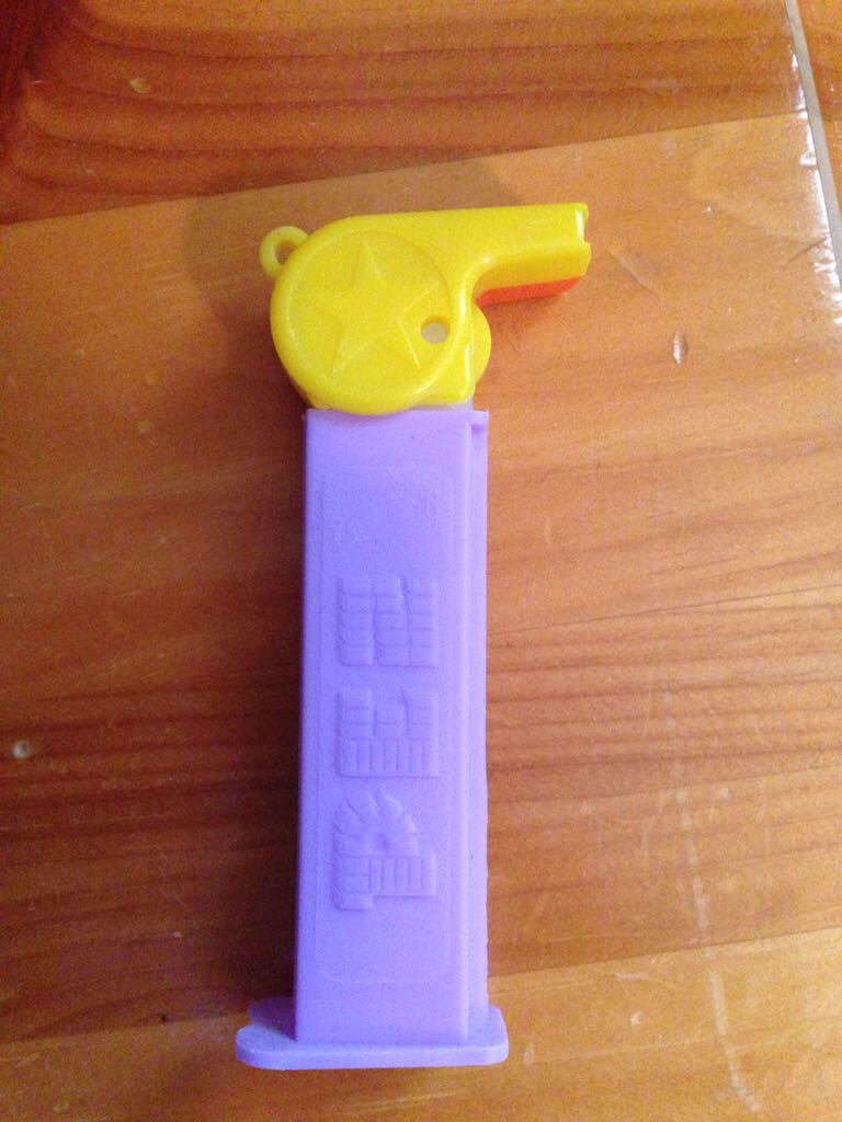 Coach Whistle - COACHES WHISTLES pez collectible - Main Image 2