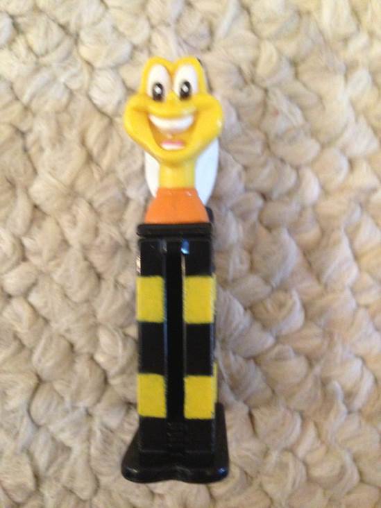 Droopy Dog B (Ivory Head)