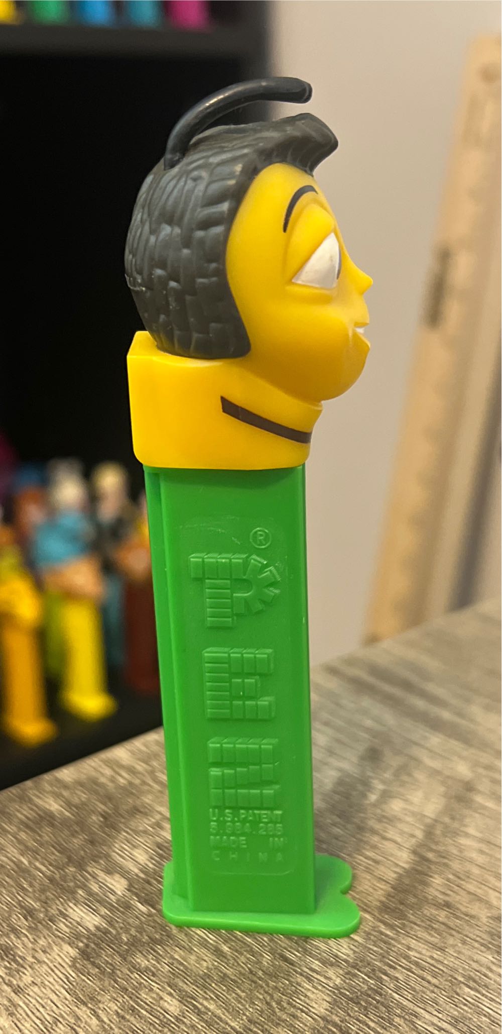 Barry B Benson - BEE MOVIE pez collectible - Main Image 2