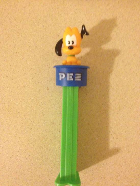 Pluto - Disney Cuties - Disney pez collectible - Main Image 2