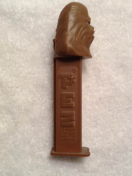 Chewbacca (4) - Star Wars S1 (complete) pez collectible - Main Image 2