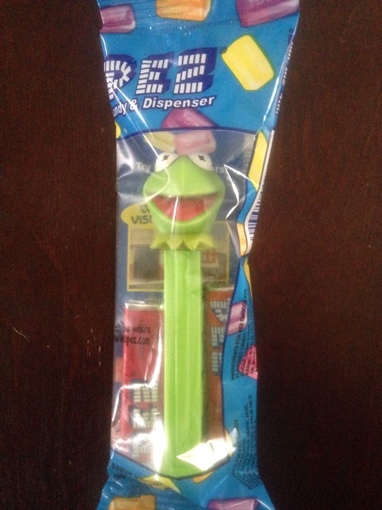 Kermit The Frog C - Muppets pez collectible - Main Image 2